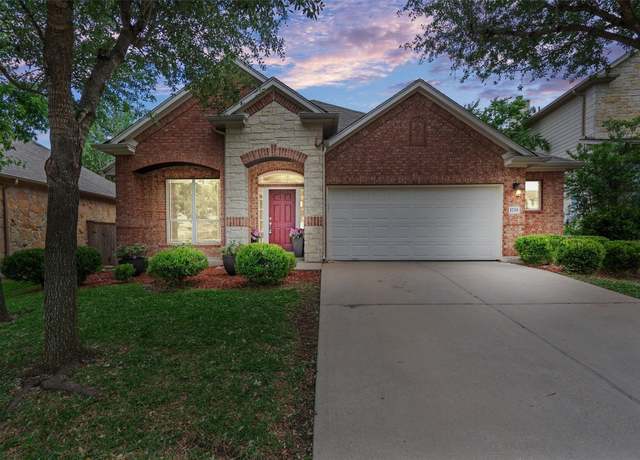 Property at 1733 Westmeadow Trl, Round Rock, TX 78665, 4 beds, 2 baths