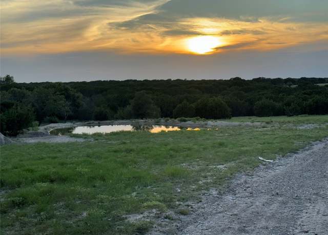 Property at 5450 County Road 202, Lampasas, TX 76550, 4 beds, 3 baths