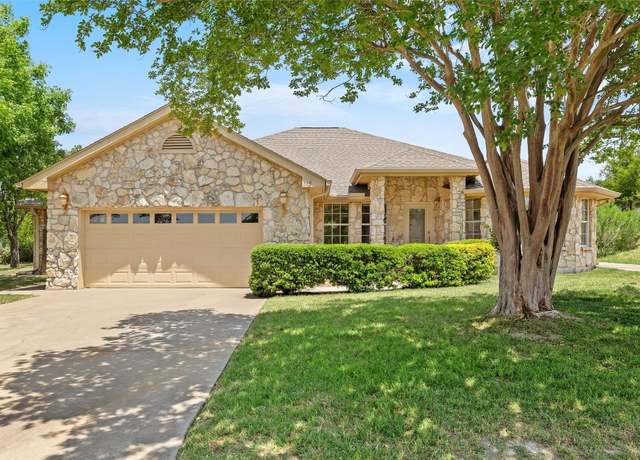 Property at 115 Greenridge Ln, Dripping Springs, TX 78620, 4 beds, 2 baths