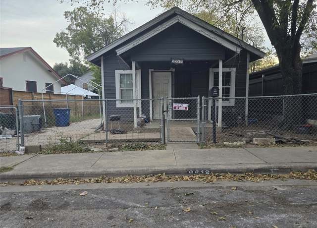 Property at 2213 Santa Maria St, Austin, TX 78702, 1 bed, 1 bath