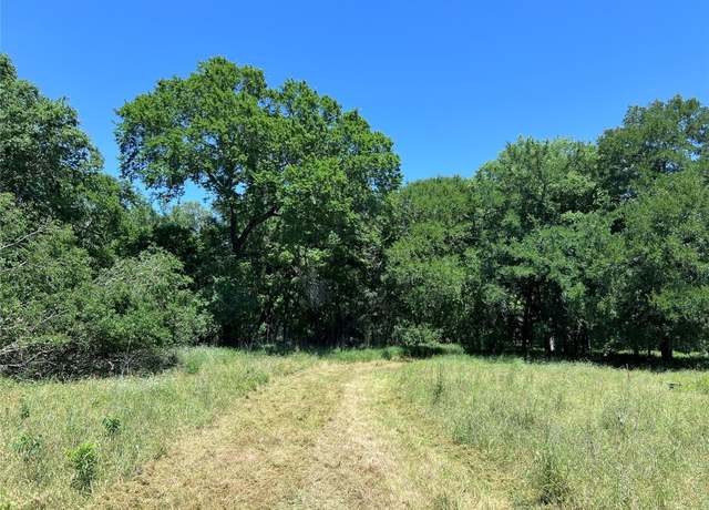 Property at 408 Miltex Rd, Seguin, TX 78155