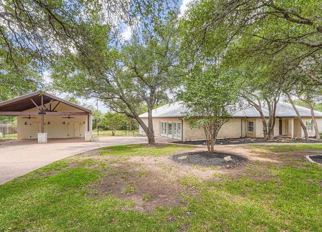 Property at 4 Longhorn Dr, Round Rock, TX 78681, 4 beds, 2.5 baths