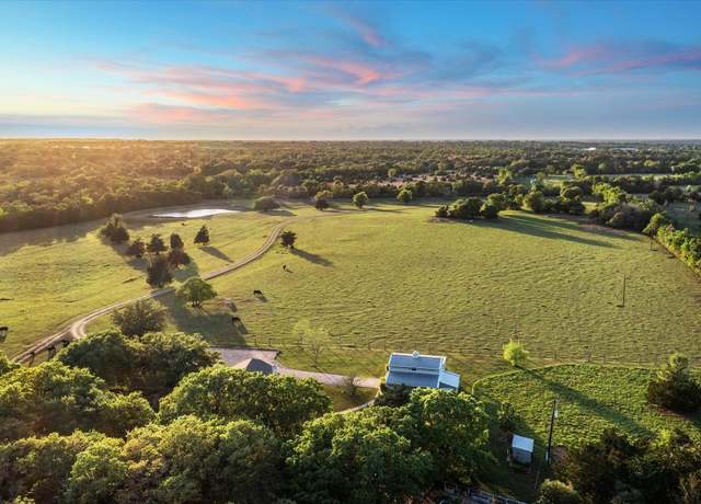 Property at 2915 Schulle Rd, Round Top, TX 78954, 3 beds, 1.5 baths