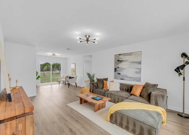 Property at 8104 Valleyfield Dr, Austin, TX 78724, 5 beds, 2 baths