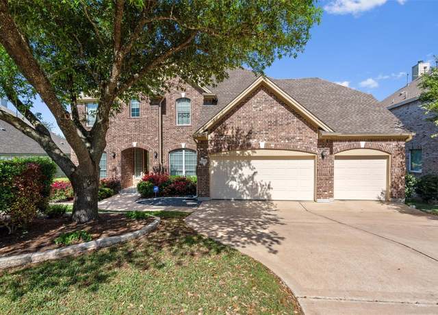 Property at 7220 Roaring Springs Dr, Austin, TX 78736, 5 beds, 4 baths