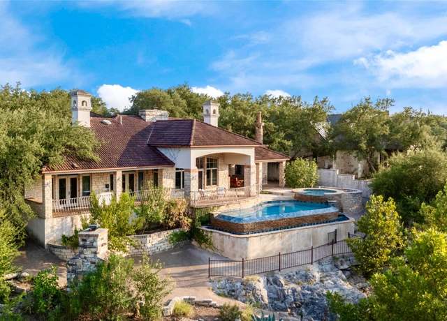 Property at 220 Southriver St, Wimberley, TX 78676, 5 beds, 5 baths