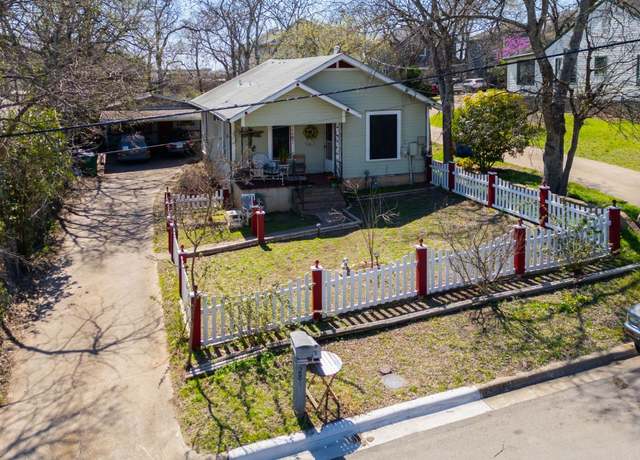 Property at 2811 E 22nd St, Austin, TX 78722, 2 beds, 1 bath