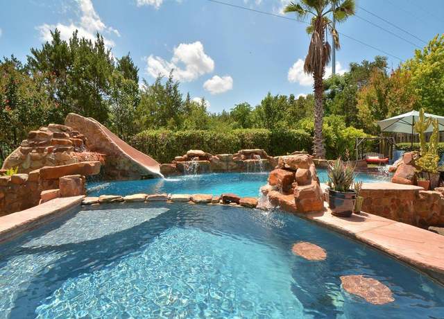 Property at 111 Crest View Dr, Lakeway, TX 78734, 4 beds, 3 baths