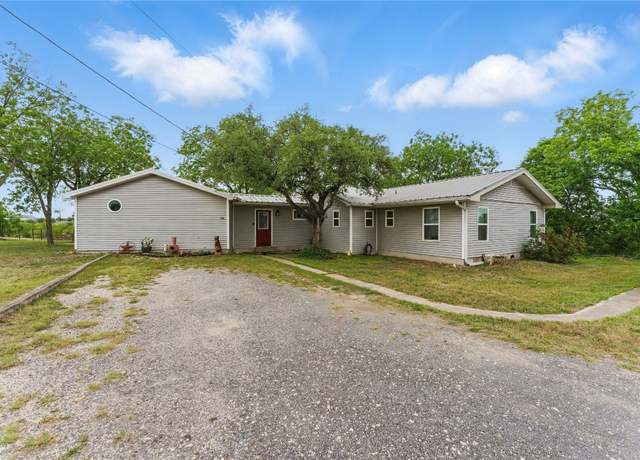 Property at 366 Arrow Hl, San Marcos, TX 78666, 4 beds, 3 baths