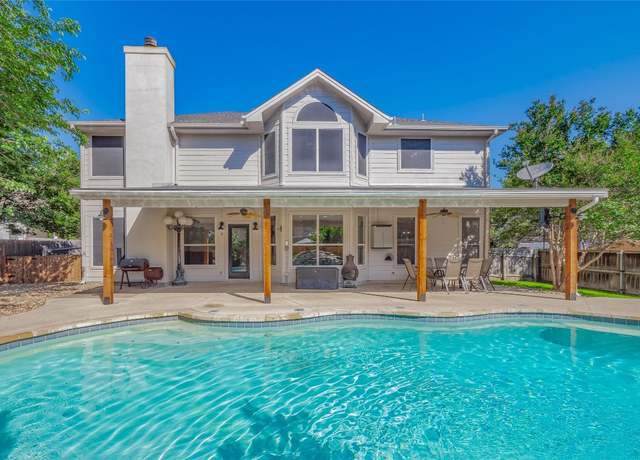 Property at 105 Brentwood Dr, Georgetown, TX 78628, 5 beds, 3.5 baths