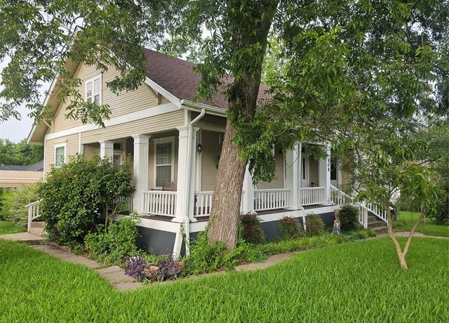Property at 904 S 17th St, Temple, TX 76504, 3 beds, 1 bath