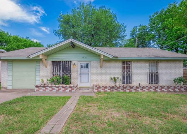 Property at 1021 Gardner Rd, Austin, TX 78721, 3 beds, 1.5 baths