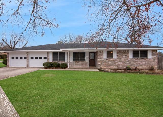 Property at 3801 Hickory Rd, Temple, TX 76502, 3 beds, 2 baths