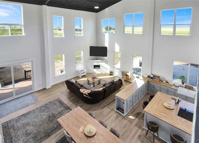 Property at 735 County Road 304, Jarrell, TX 76537, 4 beds, 3.5 baths