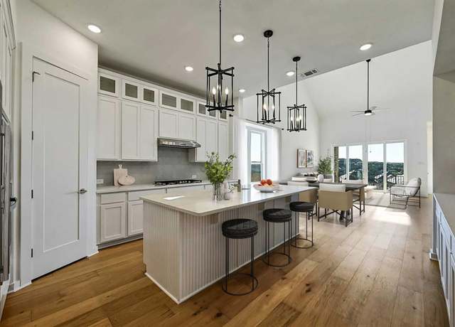 Property at 8113 Royal Mint Cv, Lago Vista, TX 78645, 5 beds, 5 baths