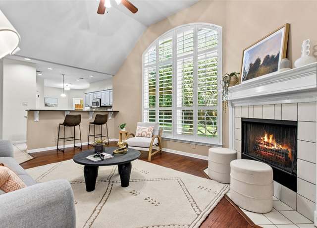 Property at 10832 Redmond Rd, Austin, TX 78739, 3 beds, 3.5 baths