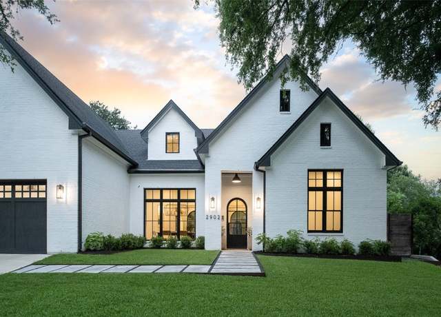 Property at 2902 Oakhaven Dr, Austin, TX 78704, 4 beds, 4.5 baths
