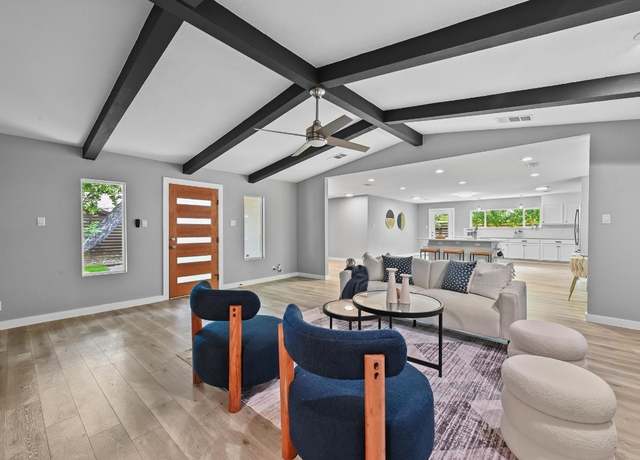 Property at 3305 Santa Monica Dr, Austin, TX 78741, 3 beds, 2.5 baths