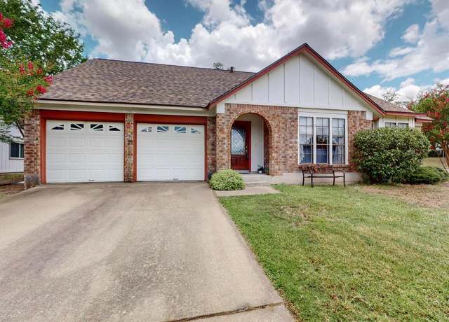 Property at 12062 Lincolnshire Dr, Austin, TX 78758, 4 beds, 2.5 baths