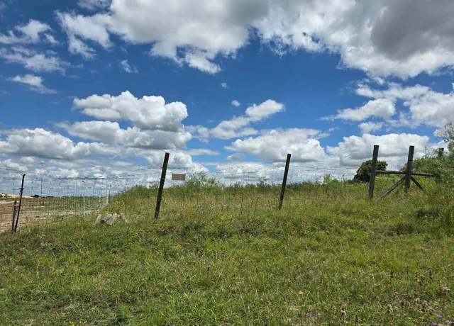 Property at 414 3g Ranch Rd, Kyle, TX 78640