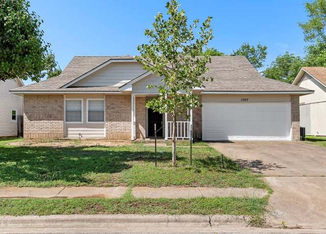 Property at 1207 York Castle Dr, Pflugerville, TX 78660, 3 beds, 2 baths