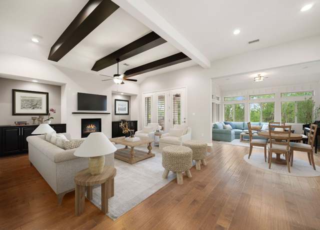 Property at 433 Chitalpa St, Leander, TX 78641, 4 beds, 2.5 baths