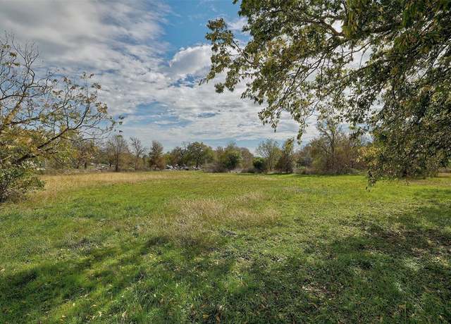 Property at 504 Barton St, Liberty Hill, TX 78642