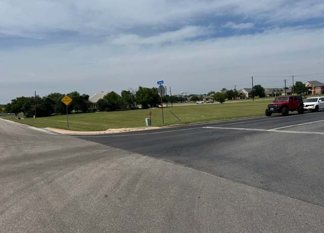 Property at 909 Old 1460 Trl, Georgetown, TX 78626