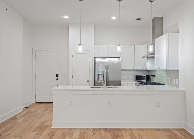 Property at 908 Nueces St #46, Austin, TX 78701, 2 beds, 2 baths