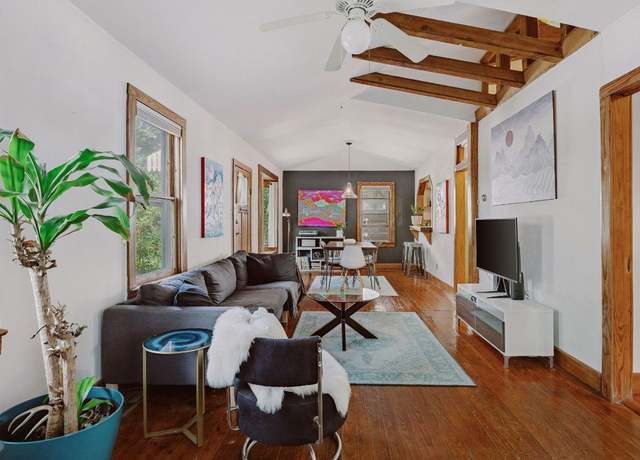 Property at 2102 E 17th St, Austin, TX 78702, 4 beds, 1 bath