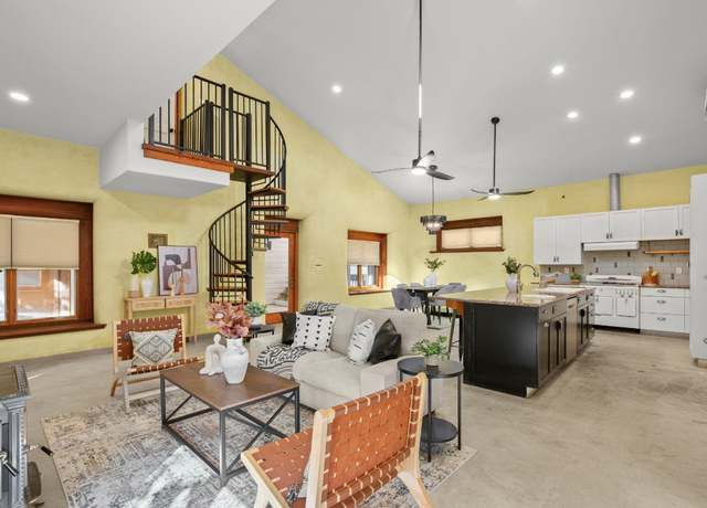 Property at 913 Taulbee Ln, Austin, TX 78757, 5 beds, 4.5 baths