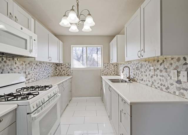 Property at 703 S 13th St, Copperas Cove, TX 76522, 3 beds, 1.5 baths