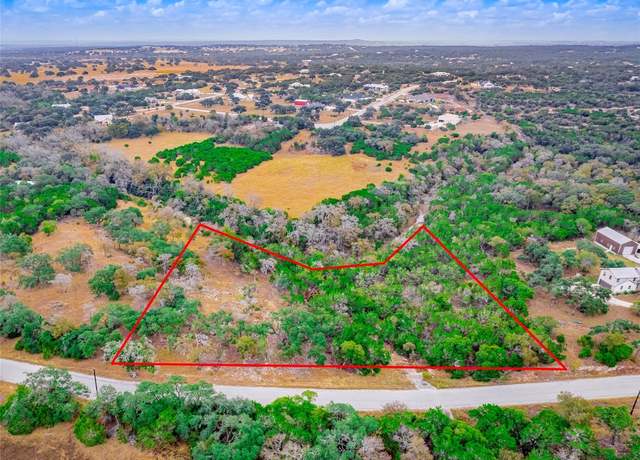 Property at 115 La Luna Dr, Blanco, TX 78606