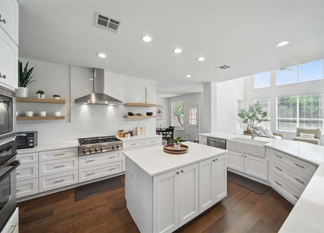 Property at 10725 Maelin Dr, Austin, TX 78739, 4 beds, 3.5 baths