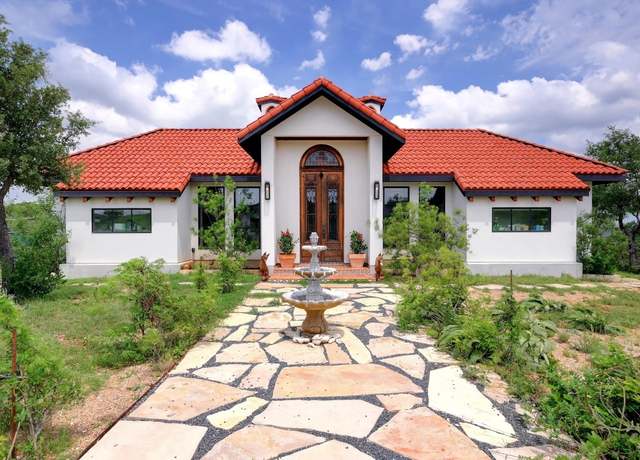 Property at 1801 Montell Rd, Wimberley, TX 78676, 5 beds, 4.5 baths