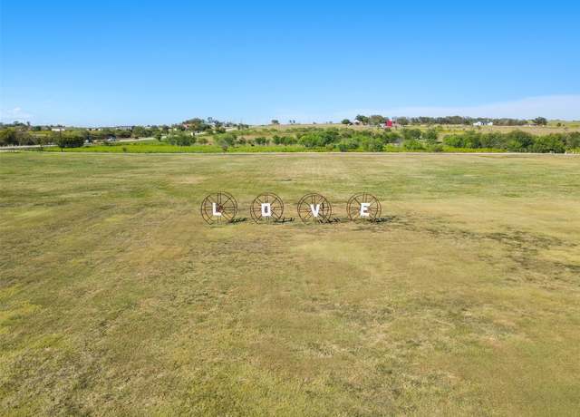 Property at 21837 State Highway 317, Moody, TX 76557, 2 beds, 2.5 baths
