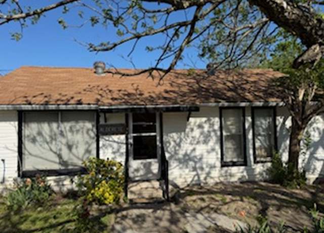 Property at 109 Tennessee St, Taylor, TX 76574, 3 beds, 1 bath