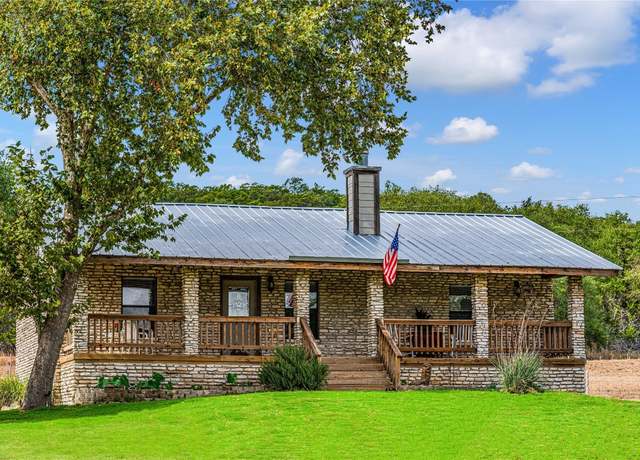 Property at 169 Silver Creek Ln E, Center Point, TX 78010, 10 beds, 7 baths