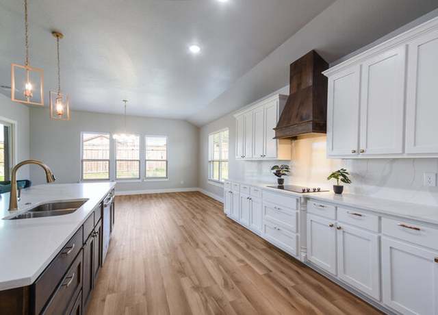 Property at 3401 Bandit Ct, Kempner, TX 76539, 4 beds, 2.5 baths