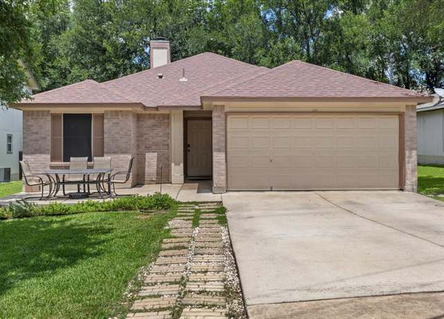 Property at 110 Hummingbird Ct, Cedar Creek, TX 78612, 3 beds, 2 baths