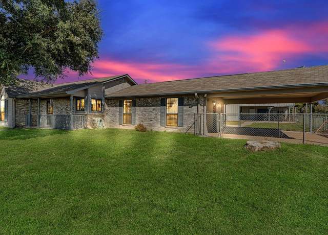 Property at 1252 County Road 106, Paige, TX 78659, 3 beds, 2 baths