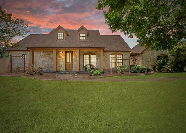 Property at 605 Canyon Wren Dr, Buda, TX 78610, 3 beds, 2.5 baths