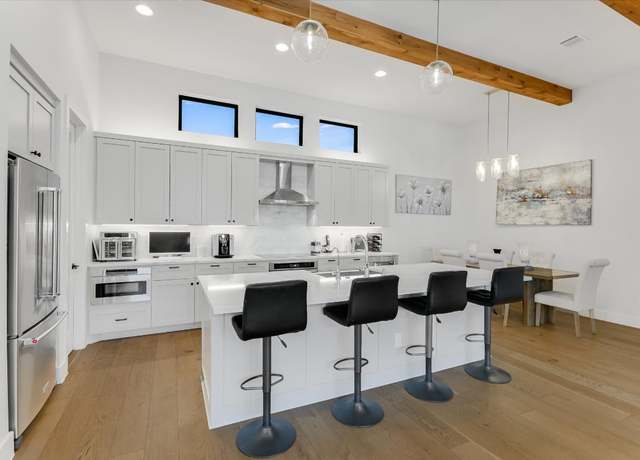 Property at 13322 Galleria Cir, Austin, TX 78738, 4 beds, 3.5 baths