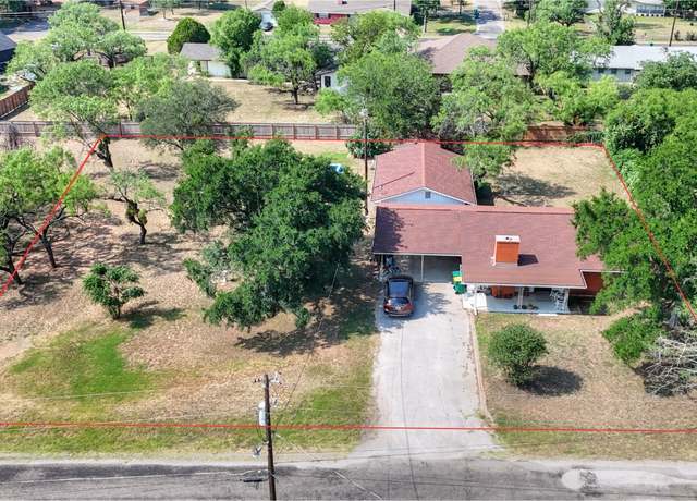 Property at 107 W Oriole Dr, Marble Falls, TX 78654, 3 beds, 2 baths