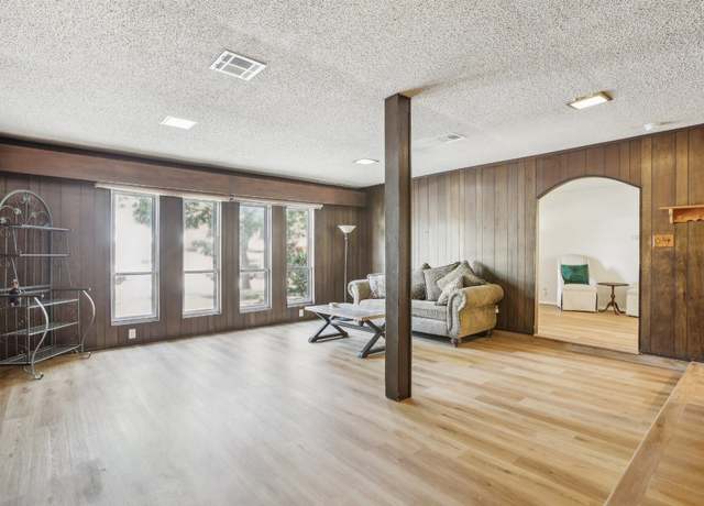 Property at 715 King Edward Pl, Austin, TX 78745, 3 beds, 1.5 baths