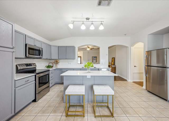 Property at 104 Lucky Clover Ln, Hutto, TX 78634, 3 beds, 2 baths