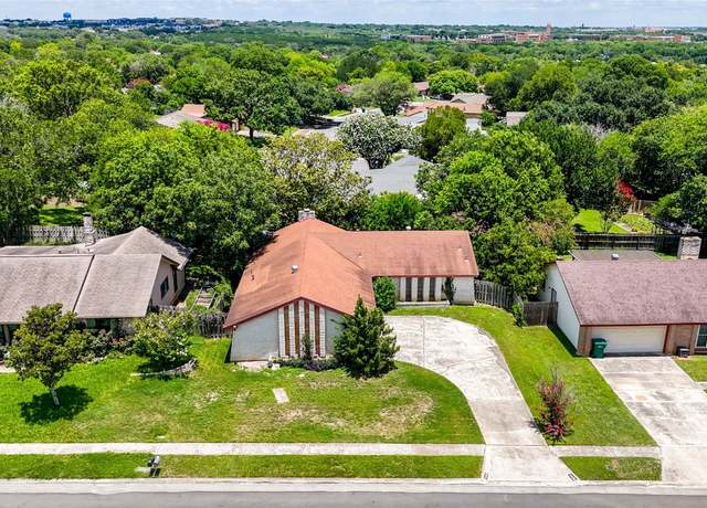 Property at 11408 Golden Oak Trl, Live Oak, TX 78233, 3 beds, 2 baths