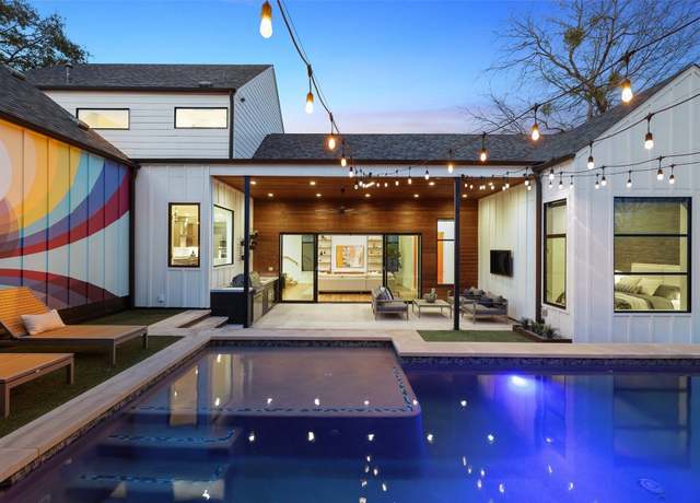 Property at 2705 Oak Crest Ave, Austin, TX 78704, 4 beds, 3 baths