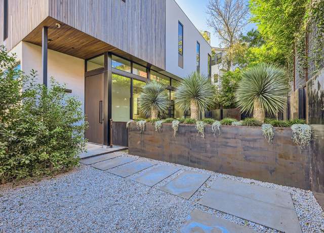 Property at 1315 W 9th St Unit B, Austin, TX 78703, 3 beds, 3 baths