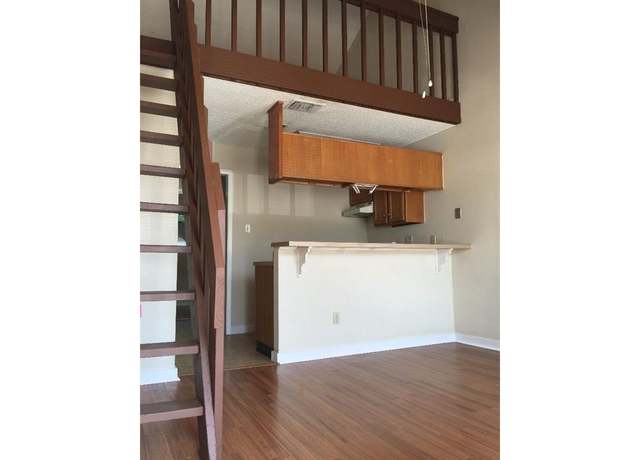 Property at 1905 San Gabriel St #204, Austin, TX 78705, 2 beds, 1 bath